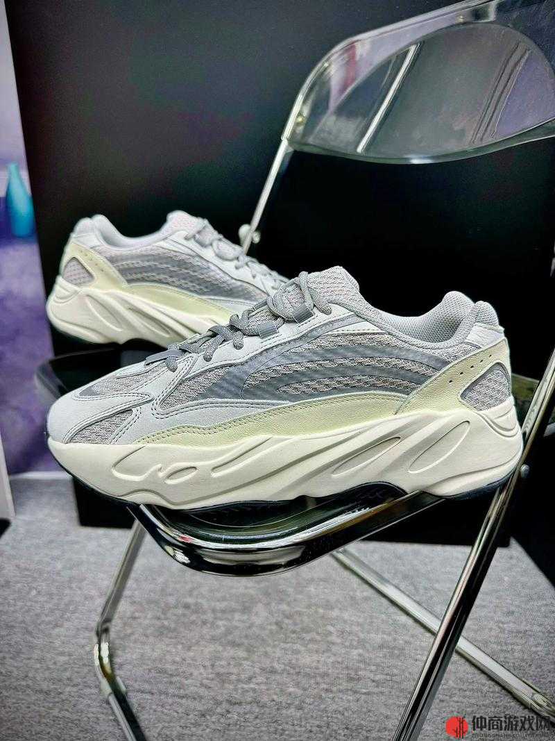 YEEZY700 好硬：探寻其硬朗背后的设计与工艺奥秘