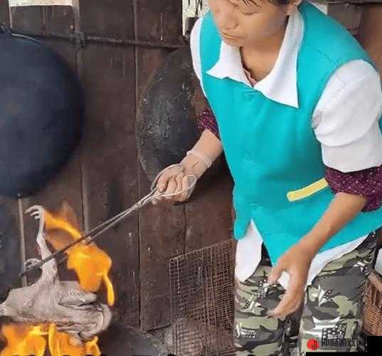 小孩子把钢筋喂给妈妈视频：这样的行为背后有着怎样的故事